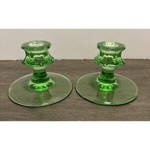 Vtg Pair Fostoria Green Depression Glass Uranium Vaseline Candlestick Holders‎